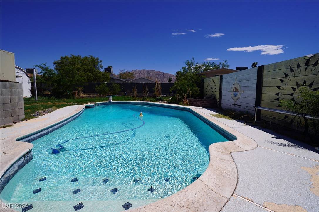 730 N Christy LN, Las Vegas, NV 89110