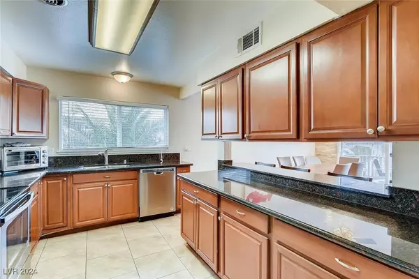Las Vegas, NV 89145,817 Palmhurst DR