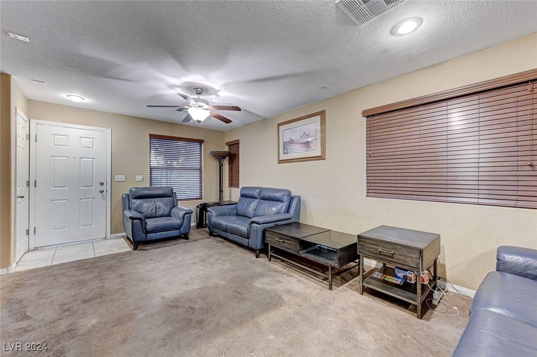 Las Vegas, NV 89148,8876 Contrada CT