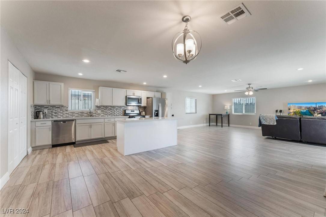 North Las Vegas, NV 89032,2540 Clayton ST