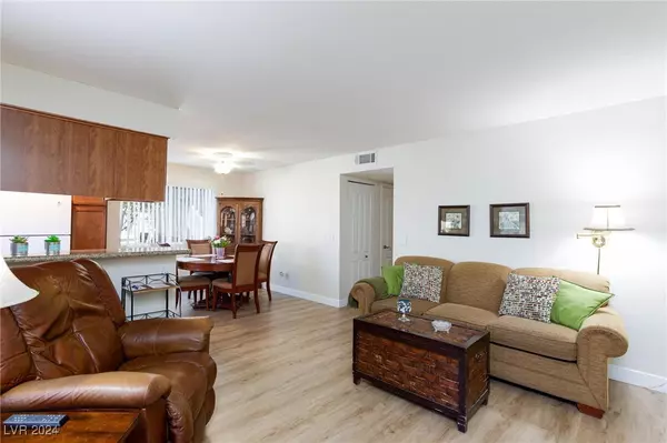 Las Vegas, NV 89145,7200 Pirates Cove RD #1093