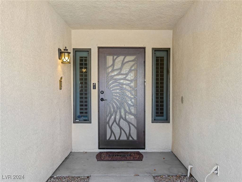 Las Vegas, NV 89129,7501 Cathedral Canyon CT