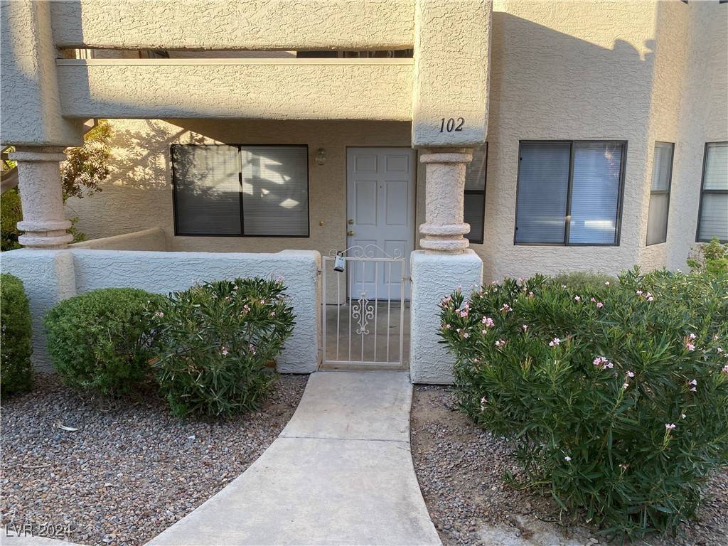 Las Vegas, NV 89128,1009 Sulphur Springs LN #102
