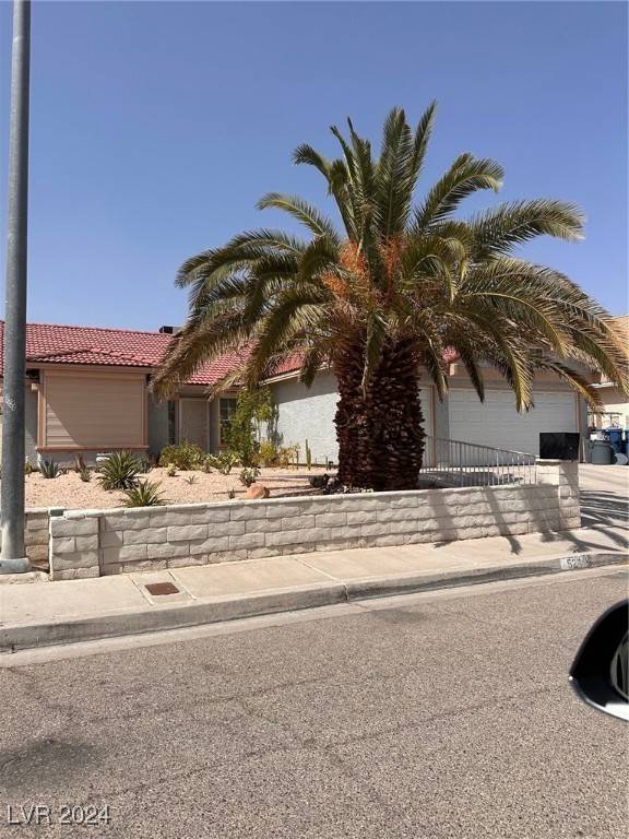 5211 Misty Morning DR, Las Vegas, NV 89118