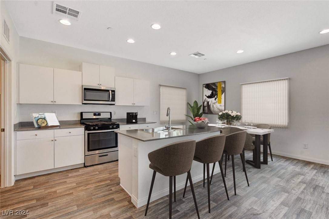 North Las Vegas, NV 89084,6509 Cinnamon Hazelnut ST