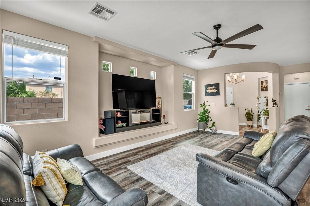 9106 Vintage Wine AVE, Las Vegas, NV 89148