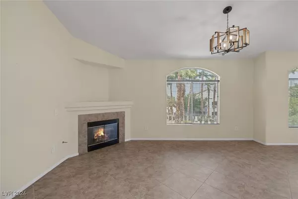 Henderson, NV 89052,700 Carnegie ST #1521