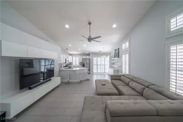 Las Vegas, NV 89134,9821 Ridge Creek PL