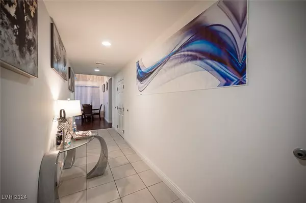 Las Vegas, NV 89102,200 W Sahara AVE #501