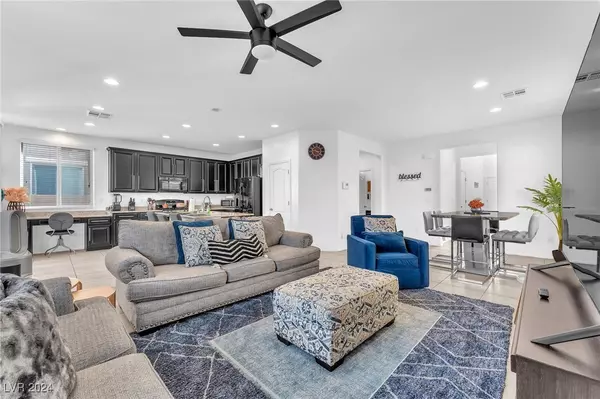 Las Vegas, NV 89122,5435 Montgomery View LN