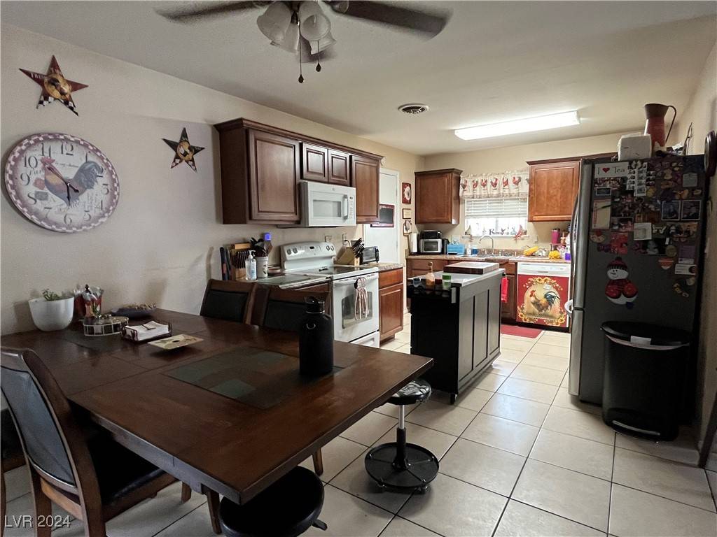 Las Vegas, NV 89107,6300 Hobart AVE