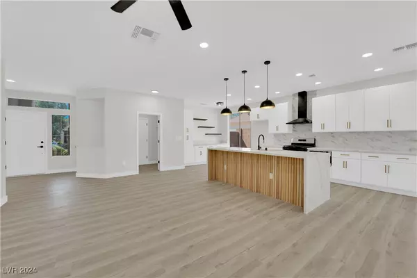 Henderson, NV 89012,1994 Poppywood AVE