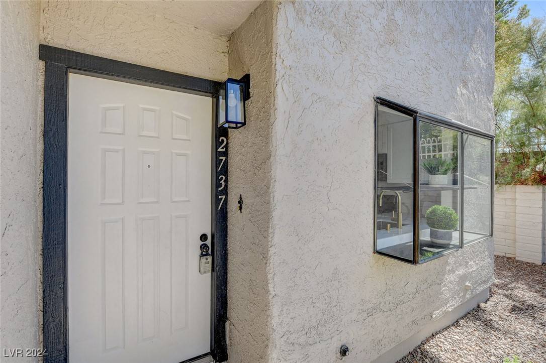 Henderson, NV 89074,2737 Carnation LN #0