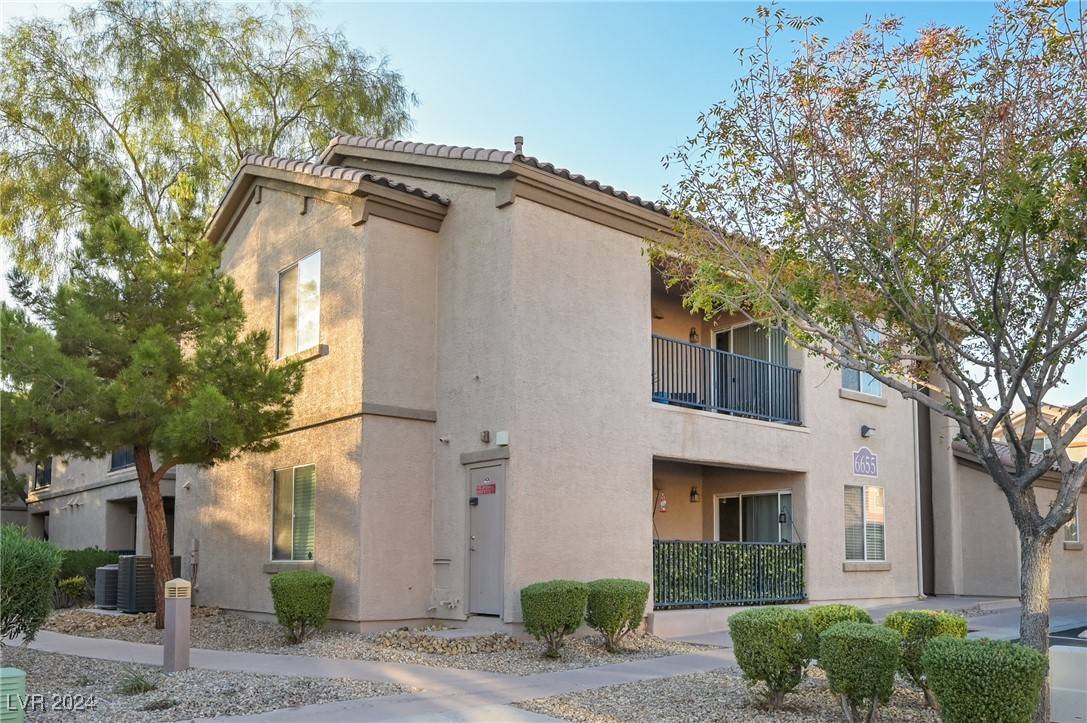North Las Vegas, NV 89084,6655 Caporetto LN #203