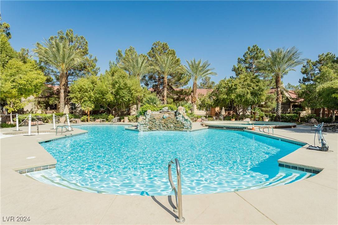 Las Vegas, NV 89117,2200 S Fort Apache RD #2001