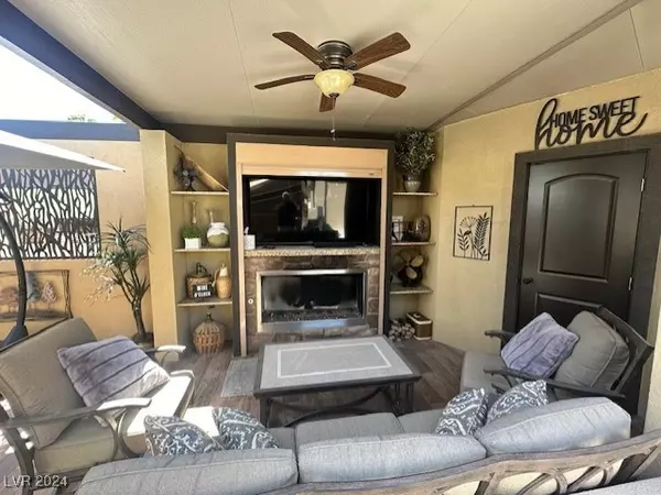 Las Vegas, NV 89139,8175 Arville ST #133