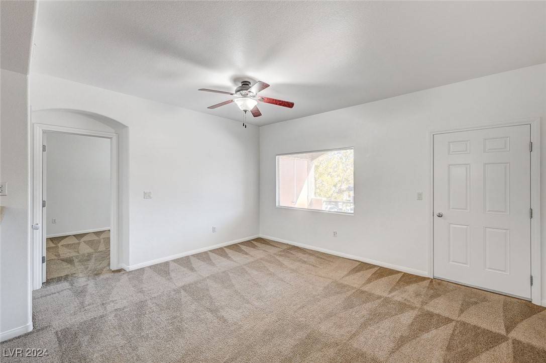Las Vegas, NV 89113,7701 W Robindale RD #248