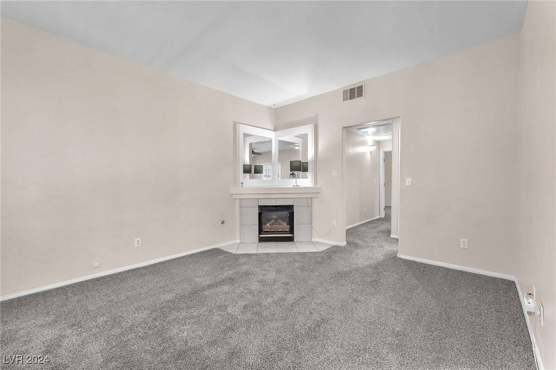 Henderson, NV 89015,520 Arrowhead TRL #1014