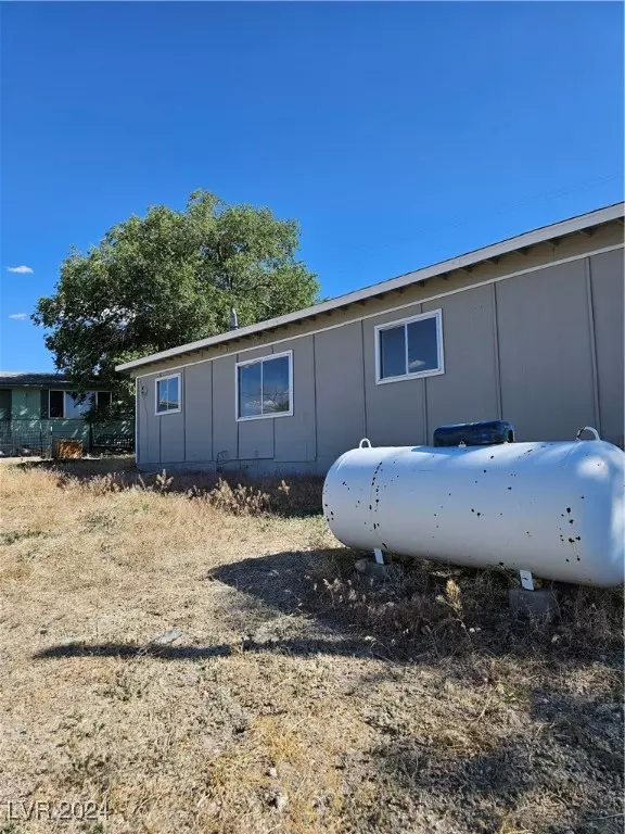 310 Arizona ST, Tonopah, NV 89049