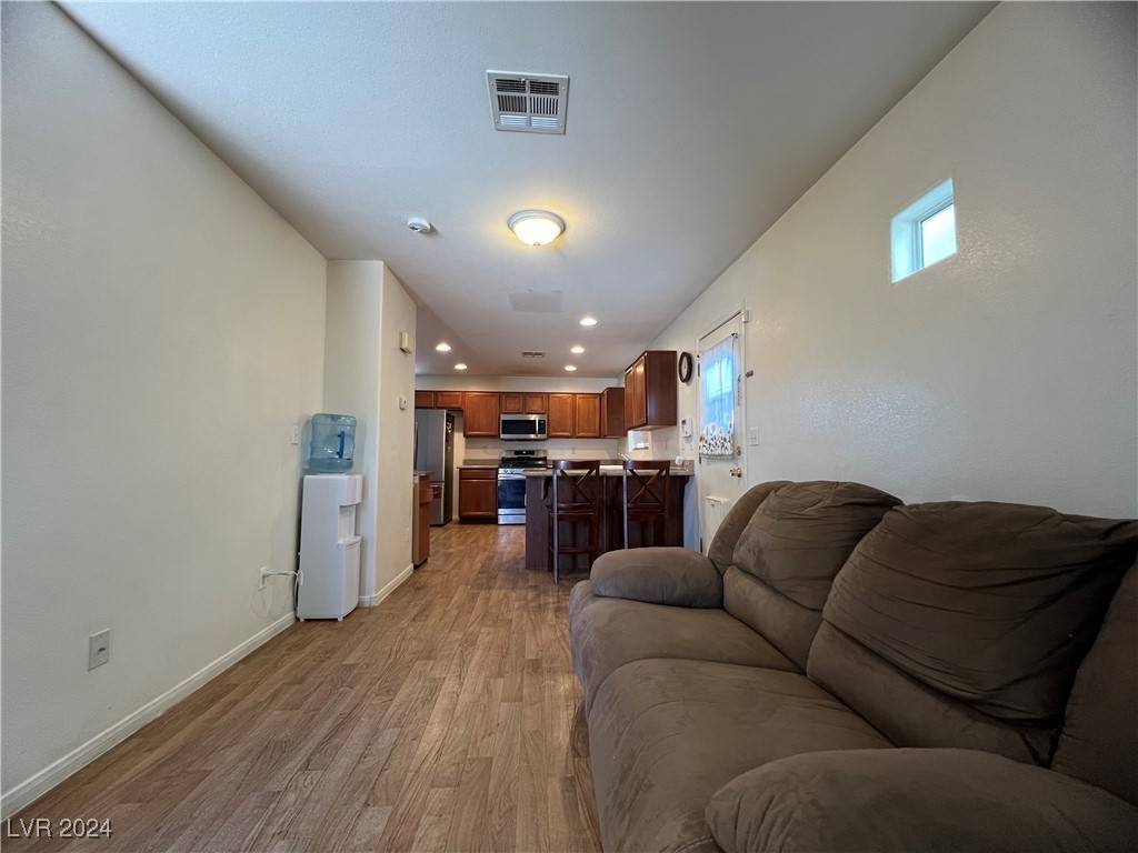 Las Vegas, NV 89122,5297 Floralita ST