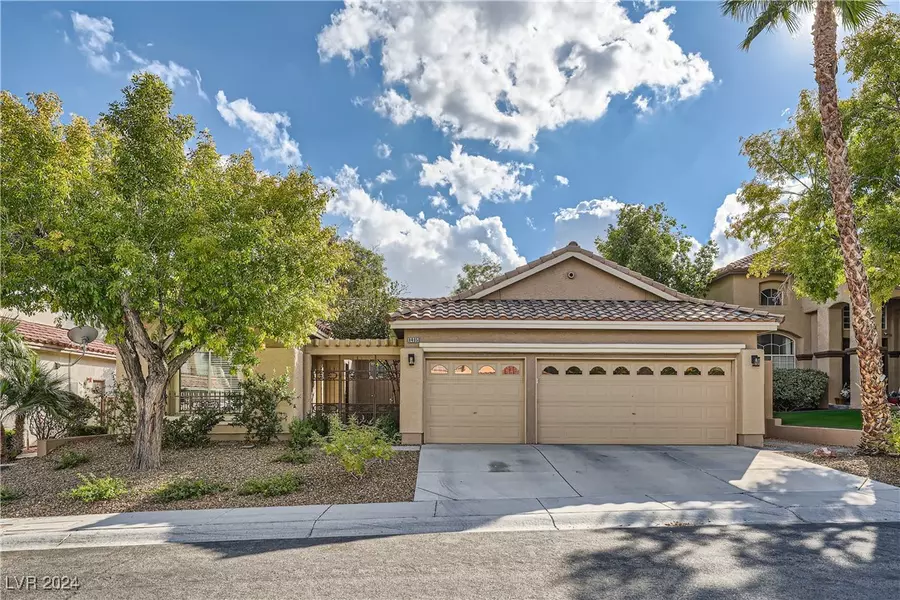 8405 Willow Point CT, Las Vegas, NV 89128