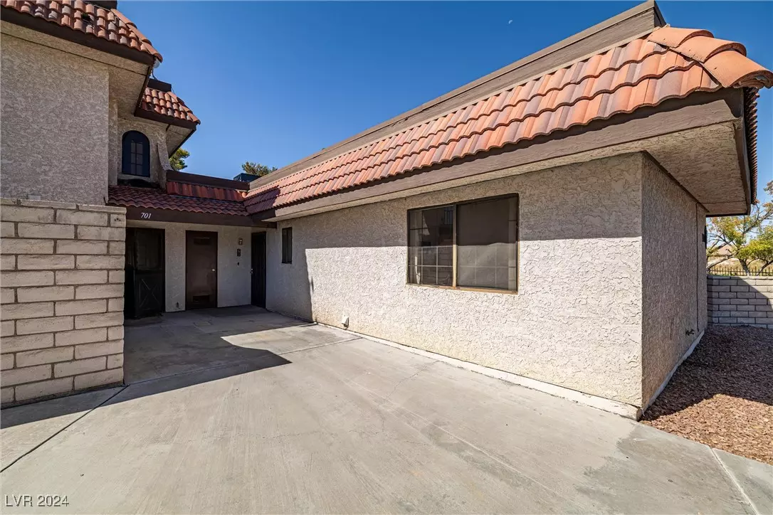 Pahrump, NV 89048,701 Bourbon ST #G1