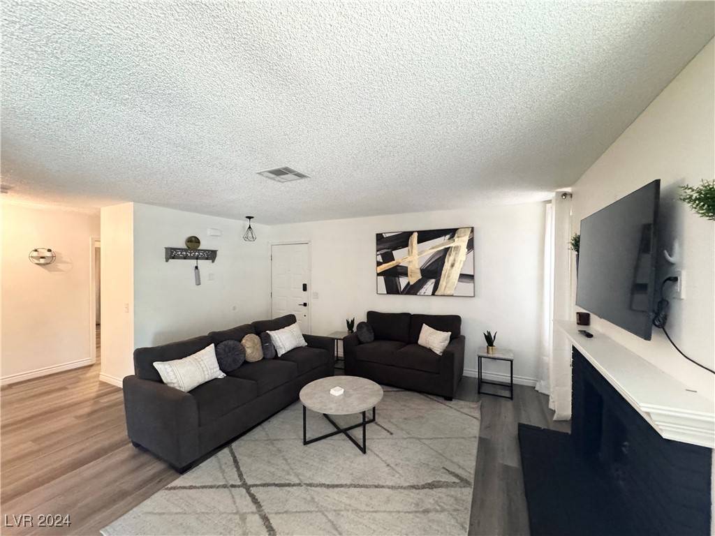 6625 W Tropicana AVE #202, Las Vegas, NV 89103