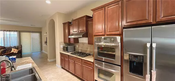 Las Vegas, NV 89147,7922 Cape Flattery AVE
