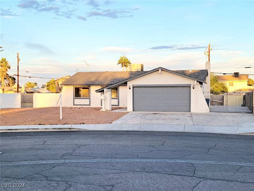 2901 King Midas WAY, Las Vegas, NV 89102