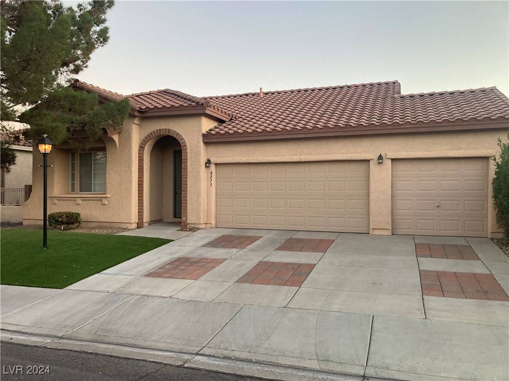 8273 Jo Marcy DR, Las Vegas, NV 89131