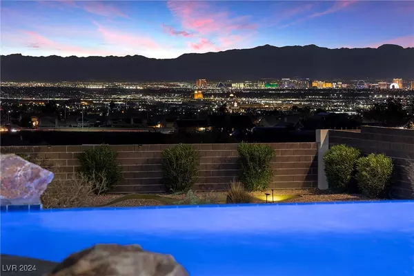 Henderson, NV 89015,162 S Naples ST