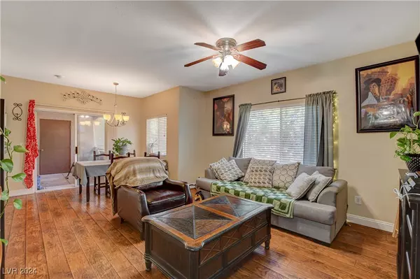 Las Vegas, NV 89148,9580 W Reno AVE #238