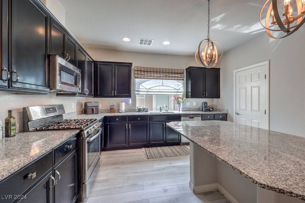7060 Switchback Ridge CT, Las Vegas, NV 89118