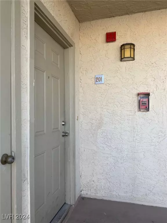 Laughlin, NV 89029,2004 Mesquite LN #201