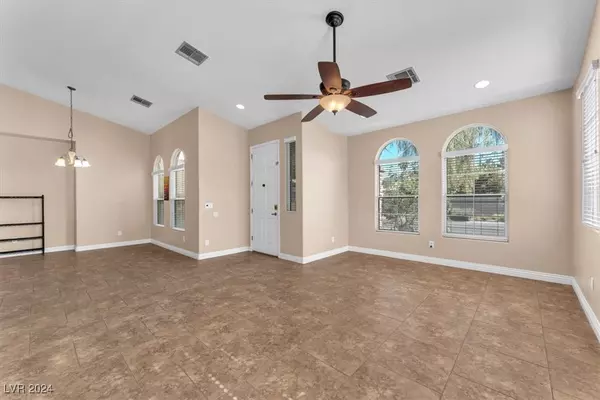 Las Vegas, NV 89120,3689 Callahan AVE