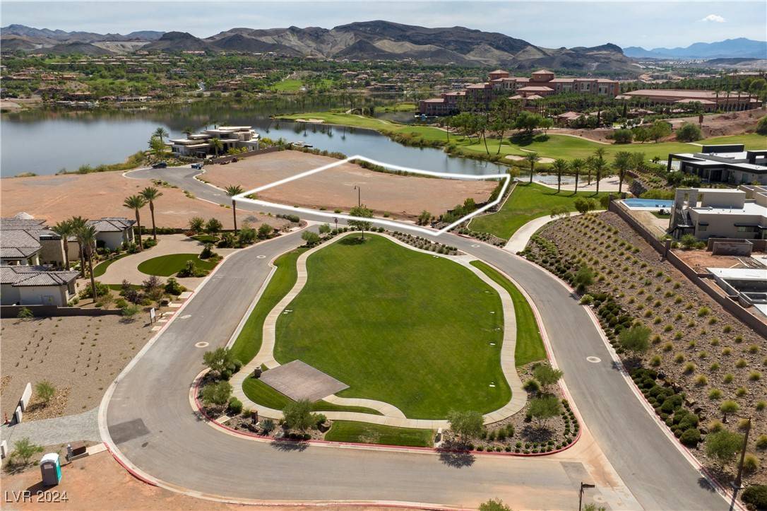 15 Summer House DR, Henderson, NV 89011