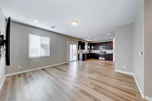 Las Vegas, NV 89122,6131 Forest Archer PL