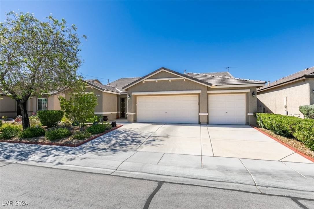 2021 Armadale DR, North Las Vegas, NV 89031