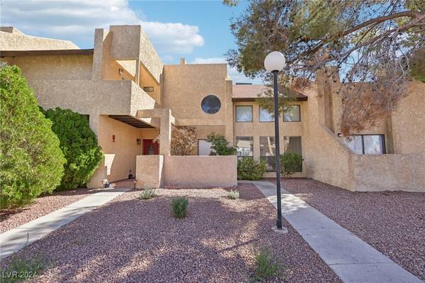 3951 S Torrey Pines DR, Las Vegas, NV 89103