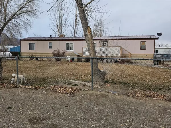 24 Dixie CT, Round Mountain, NV 89045