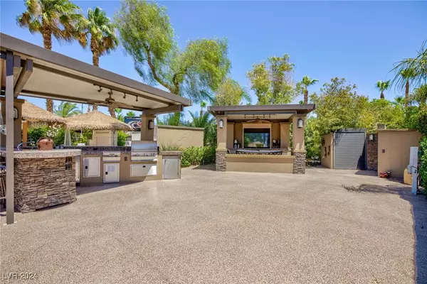 Las Vegas, NV 89139,8175 Arville ST #88