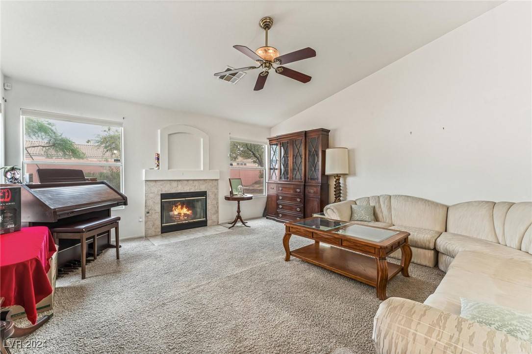North Las Vegas, NV 89032,4102 Hemphill ST