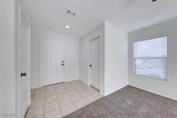 Henderson, NV 89002,1152 SAFARI CREEK DR