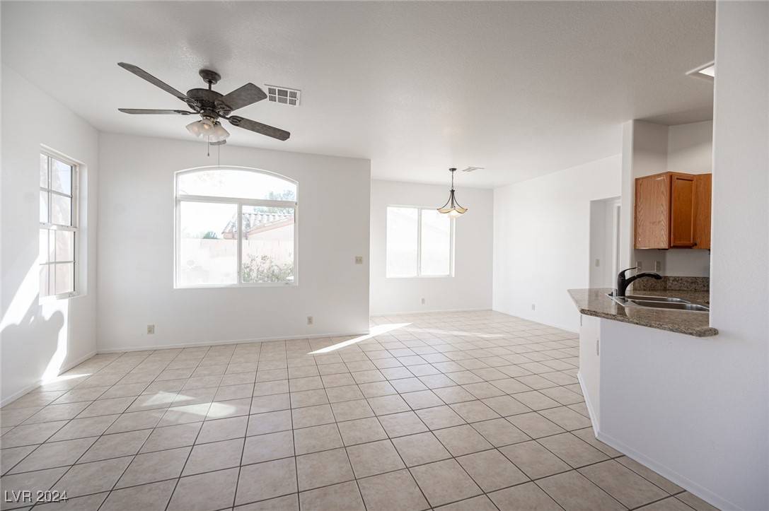 Las Vegas, NV 89131,7812 Sungrove CT