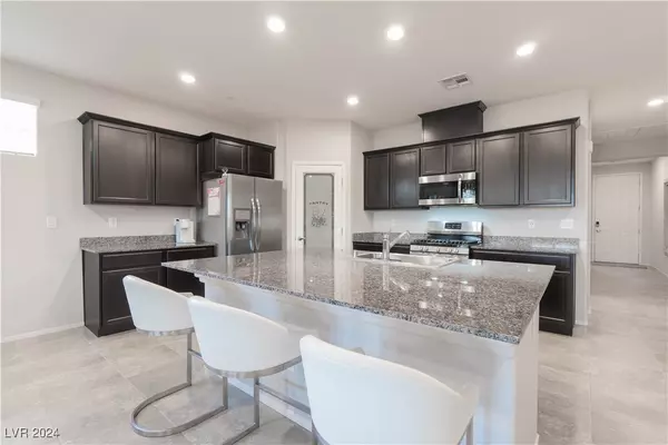 Henderson, NV 89002,2137 Rio Rancho Pointe PL