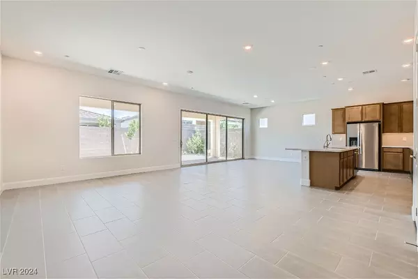 Las Vegas, NV 89143,10033 Ruby Rose AVE