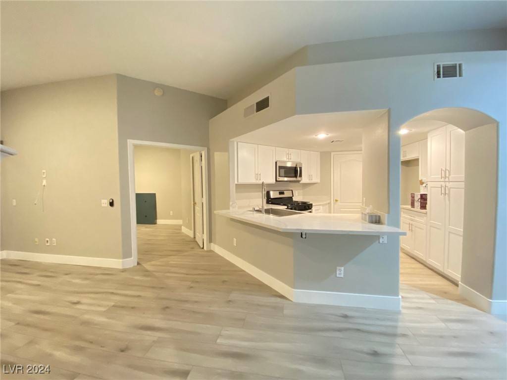 Las Vegas, NV 89147,7400 W Flamingo RD #2077