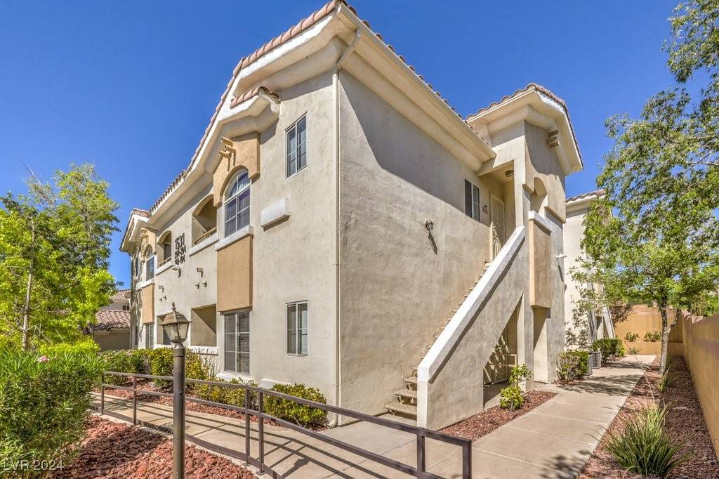 Las Vegas, NV 89144,1531 Ruby Cliffs LN #104