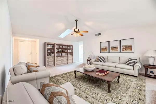 Las Vegas, NV 89120,3719 Lorraine LN