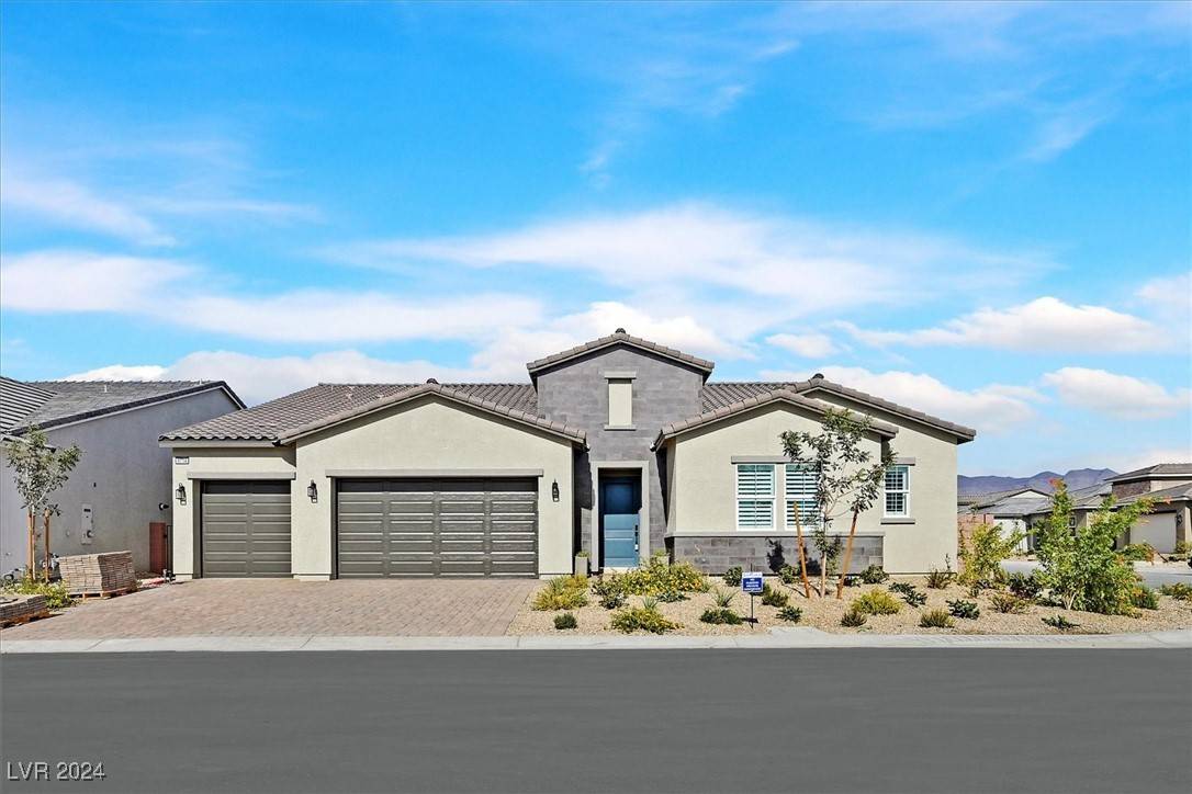 Las Vegas, NV 89131,5714 Golden Chase CT